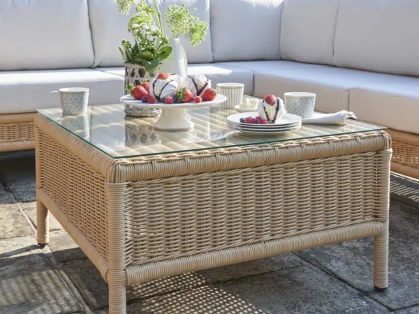 Vilamoura_Corner_Table-scaled-29622aff